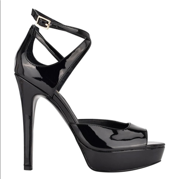 NWT Guess Seana Platform Heel - Picture 2 of 8